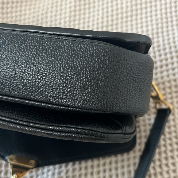 Auth Louis Vuitton Monogram Empreinte Black Leather Pochette Metis Crossbody - Picture 9 of 17